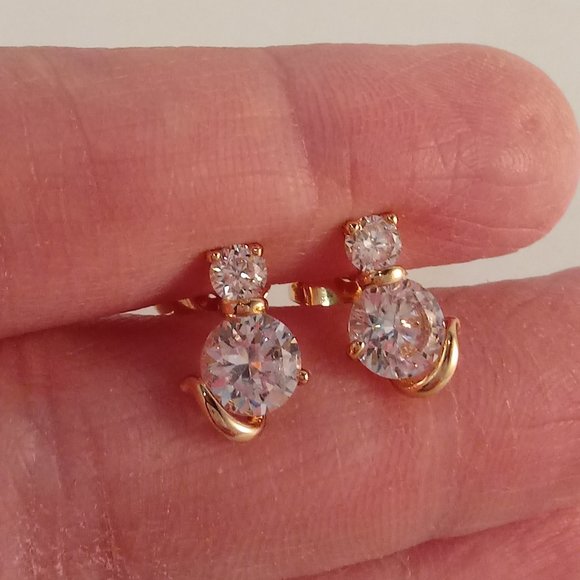 18K Yellow Gold Filled Cat Shape Diamond Zircon Stud Earrings 1.28ctw - Picture 6 of 6